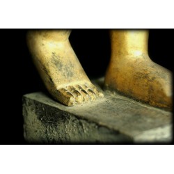 Antiker stehender Buddha aus Holz – Laos, 18.–19. Jahrhundert, 105 cm - T138