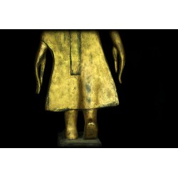 Antiker stehender Buddha aus Holz – Laos, 18.–19. Jahrhundert, 105 cm - T138