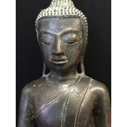 Large Awa Buddha in Bronze “Earth Touching” Pose – Burma, 18th Century, 43 cm - BR238