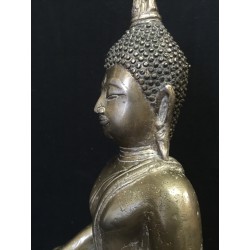 Chiang-Saen-Buddha aus Bronze auf Thron – Thailand, Ende 19. Jahrhundert, 29 cm - BR274