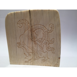 Sitzender Buddha mit Schülern aus Elfenbein – Indien, Anfang 20. Jahrhundert - AND286