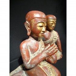 Pair of Monks in Red Lacquer with Stone Inlays from Burma - Munke-012