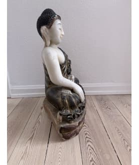 High-end Mandalay Buddha i alabast med sten – Burma, 1800-tallet, 52 cm - A182