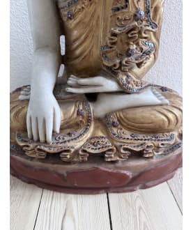 High-End Mandalay-Buddha aus weißem Alabaster mit Vergoldung und Steinverzierung – Burma, 19. Jahrhundert, 55 cm - A186