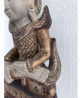 Stor siddende Buddha i sandsten med forgyldning – Burma, start 1900-tallet - AND313