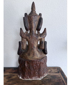 Stor siddende Buddha i sandsten med forgyldning – Burma, start 1900-tallet - AND313