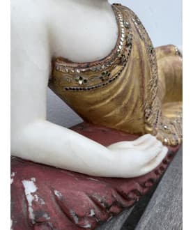 Large Reclining Mandalay Buddha in Alabaster with Gilding and Stone Inlay – Burma, 19th Century, 103 cm - A188