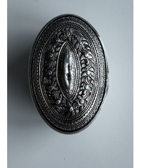 Small Silver Box with Floral Pattern – Sil-0161