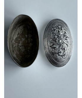 Silver Box with Symmetrical Pattern – Sil-0164