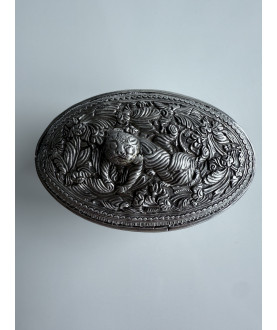 Oval Silver Box with Lion Dog – Sil-0165