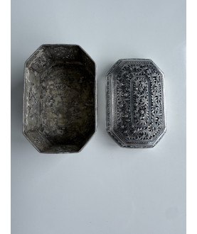 Pierced Silver Box with Floral Motif – Sil-0173