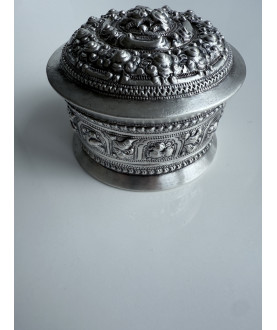 Antique Burmese silver box with lion-dog and zodiac animals – Sil-0183