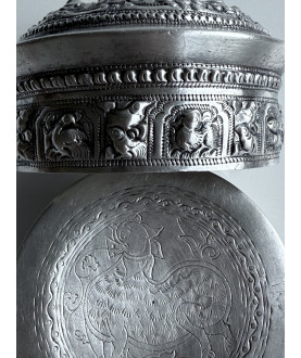 Antique Burmese silver box with lion-dog and zodiac animals – Sil-0183