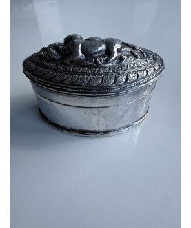 Handcrafted from Burma silver box with Liondog – Sil-0190