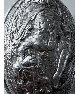 Antik burmesisk sølvdåse med royal figur – Sil-0209