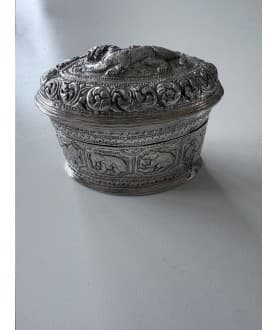 Silver box no. 210