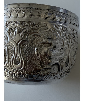 Antique Burmese silver bowl with animals – Sil-0216