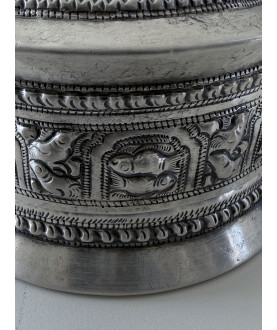 Antique Burmese silver box with Liondog and zodiac animals – Sil-0217