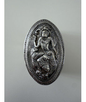 Antike burmesische Silberbox mit Figur – Sil-0219