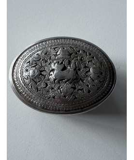 Antique Burmese silver box with Liondog and animals – Sil-0232