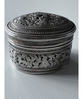Antique Burmese silver box with Liondog and animals – Sil-0232