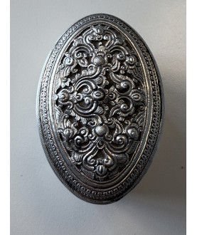 Antique Burmese silver box with classical pattern – Sil-0253