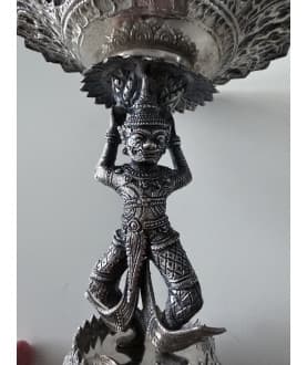 Silver stand no. 258