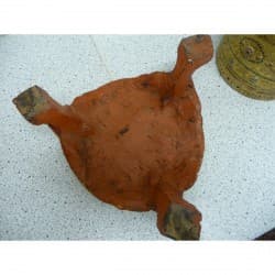 Vergoldete Bettelschale aus Lack mit Steinen - boxes - 23