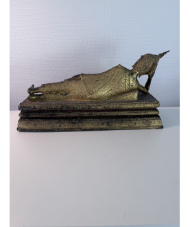Gilted reclining Bangkok Buddha on a Large Throne – Thailand, Early 20th Century, 47 cm - BR364