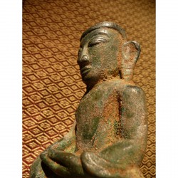 Early Shan Buddha in Bronze without Usnisa – Burma, 17th Century, 25 cm - BR183