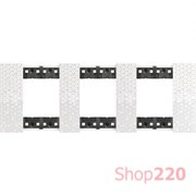 Рамка на 3 поста, 6 модулей - Немецкий стандарт. Цвет Пиксель. Bticino Living Now. KA4802M3MW