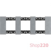 Рамка на 3 поста, 6 модулей - Немецкий стандарт. Цвет Луна. Bticino Living Now. KA4802M3NW