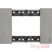 Рамка на 1 пост, 3 модуля - Итальянский стандарт. Цвет Сталь. Bticino Living Now. KA4803ZG