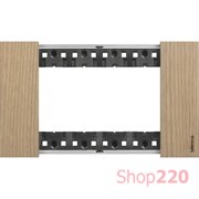 Рамка на 1 пост, 4 модуля - Итальянский стандарт. Цвет Дуб. Bticino Living Now. KA4804LM