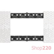 Рамка на 1 пост, 4 модуля - Итальянский стандарт. Цвет Пиксель. Bticino Living Now. KA4804MW