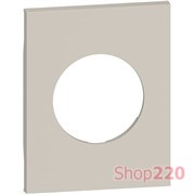 Лицевая панель розетки электрической 2К+З немецкого стандарта 3 модуля. песочный. Bticino Living Now. KM04M3