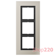 Рамка 3 поста, нержавеющая сталь, Jung LS Plus (металл) LSP983ES