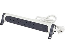 Удлинитель на 4 розетки 16 А, с УЗИП, кабель 1,5 м, белый/черный, премиум 694507 Legrand