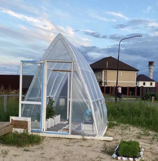 //cdn.optipic.io/site-1367/catalog/plenka_dlya_teplits_i_parnikov/plenka_neva_premium/8989/Скриншот 31-10-2024 140706.jpg