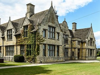 Oundle School Exsportise English - школа летнего спорта и английского языка