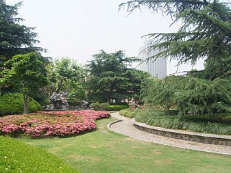 Donghua University