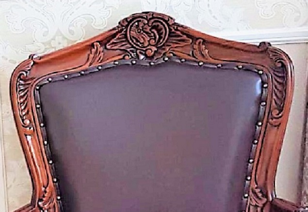 Кресло Князь кабинетное, кожа бордо, резное