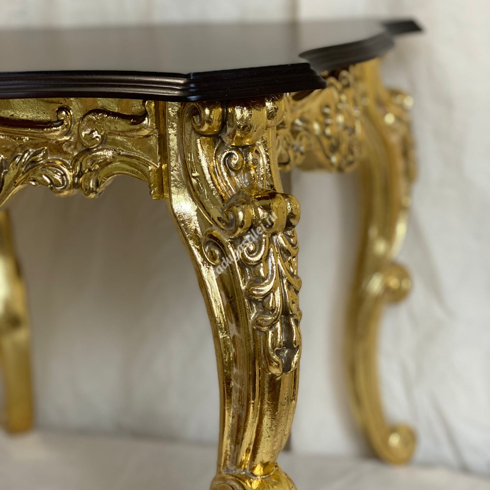 Мебельный декор из бронзы