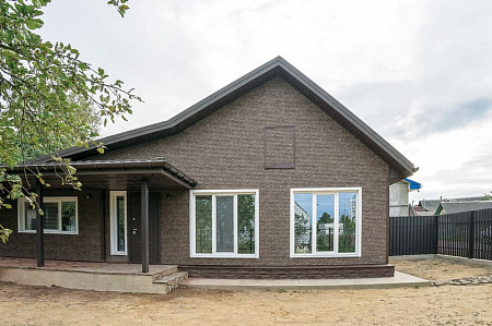 Фасадные (цокольные) панели Ю-Пласт Stone House / Стоун Хаус Кварцит, цвет коричневый, 2000х250 мм