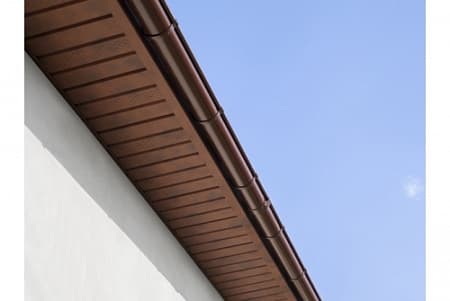 Софит металлический с центральной перфорацией Grand Line / Гранд Лайн, GreenCoat Pural 0.5, цвет RR 887 шоколадно-коричневый (Ral 8017)