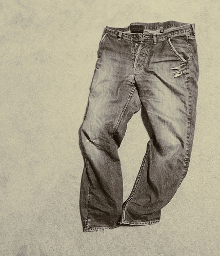 Are Frayed Jeans Coming Back in Style?