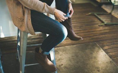 7 Things to Consider When Wearing Boots With Jeans