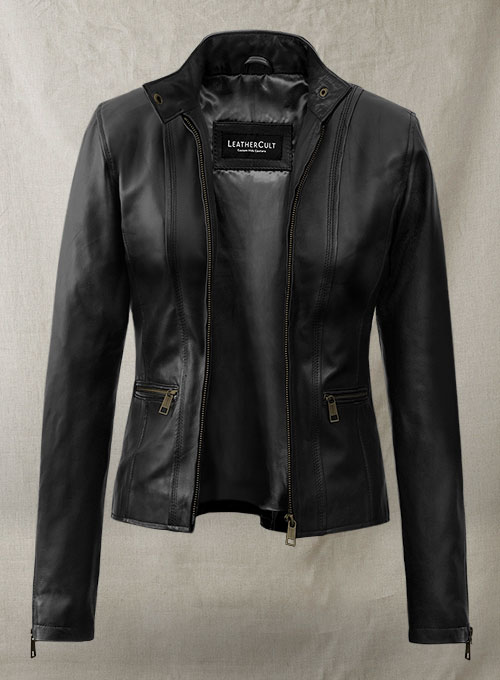 Mila Kunis Leather Jacket - Click Image to Close