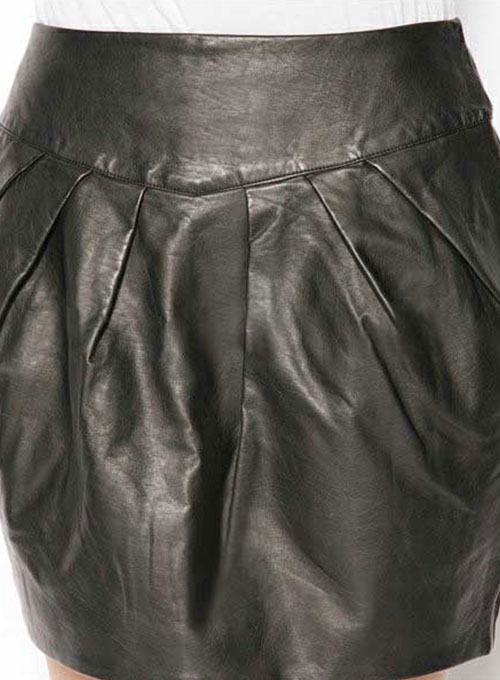 Curvy Leather Skirt - # 426 - Click Image to Close