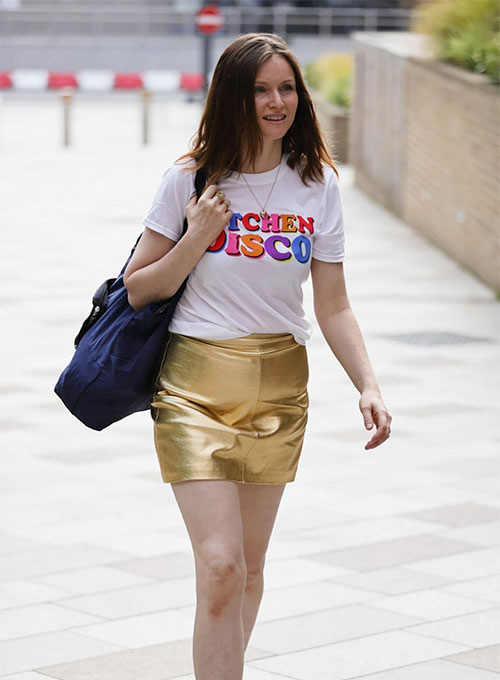 Sophie Ellis Bextor Leather Skirt - Click Image to Close